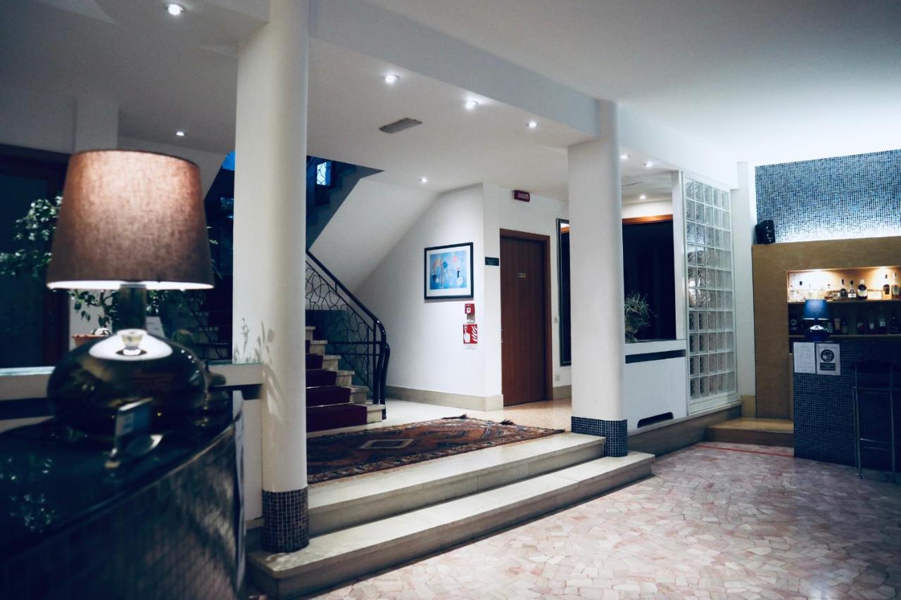 Hotel All'Oasi Paese Exterior photo