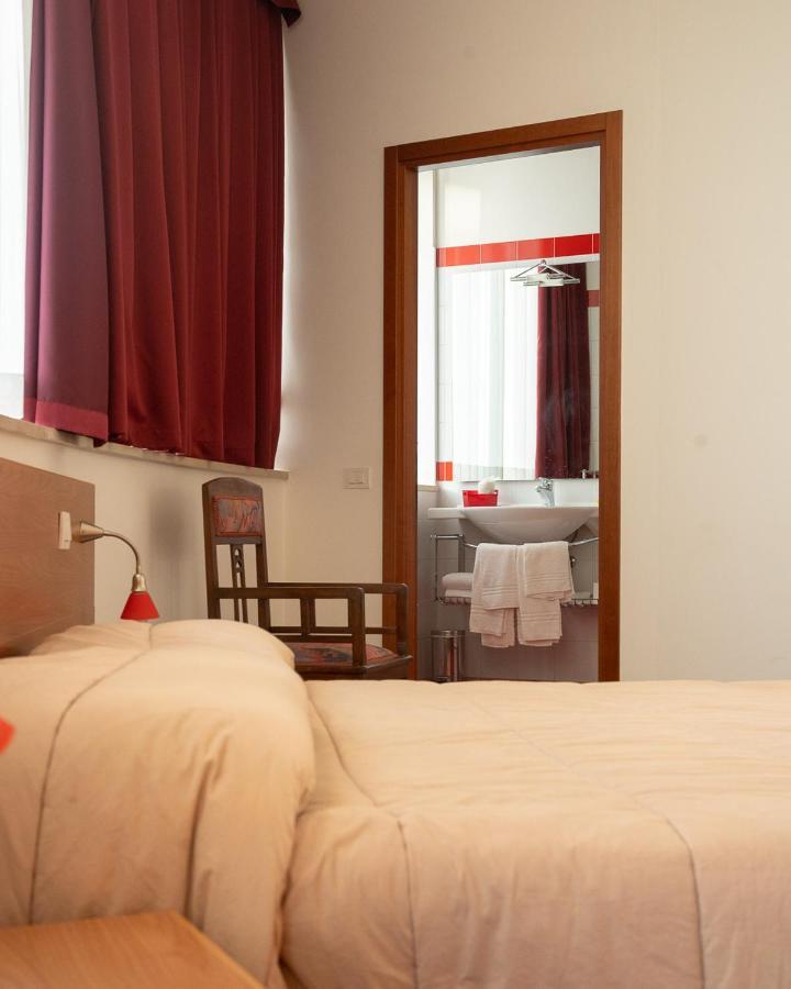 Hotel All'Oasi Paese Exterior photo